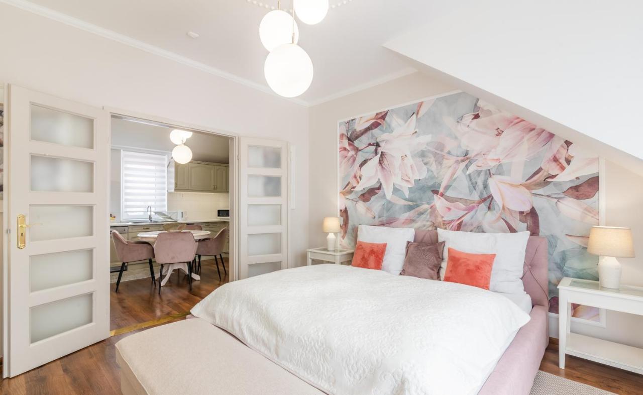 Monarchia Apartman Pearl Mosonmagyaróvár Extérieur photo